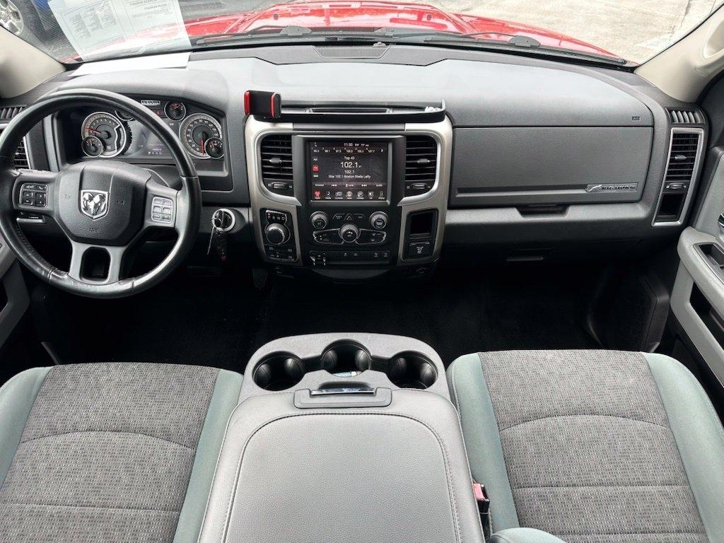 RAM 1500 4WD Crew Cab 140.5" Big Horn 2016