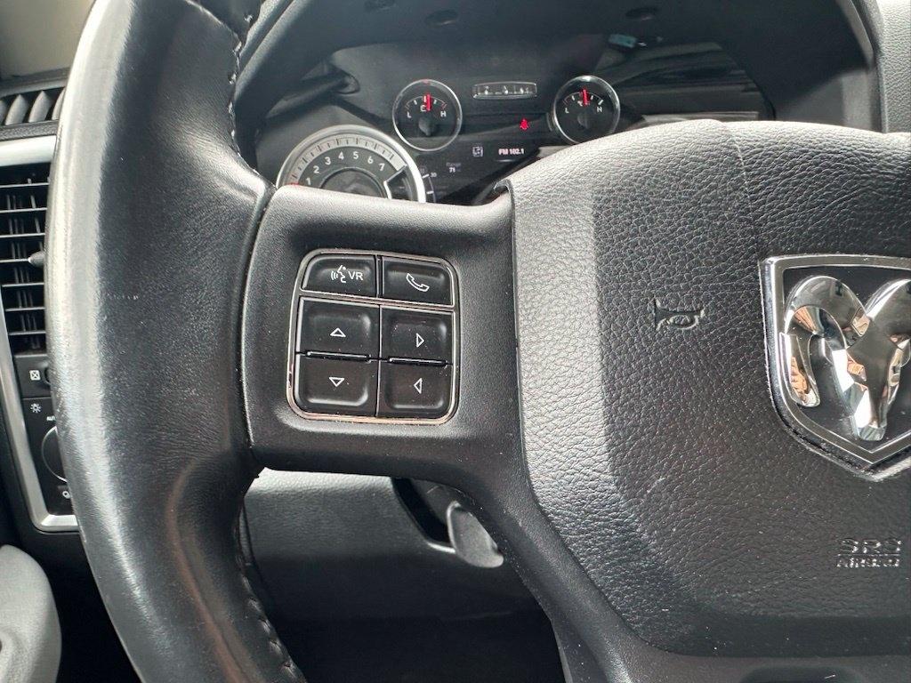 RAM 1500 4WD Crew Cab 140.5" Big Horn 2016