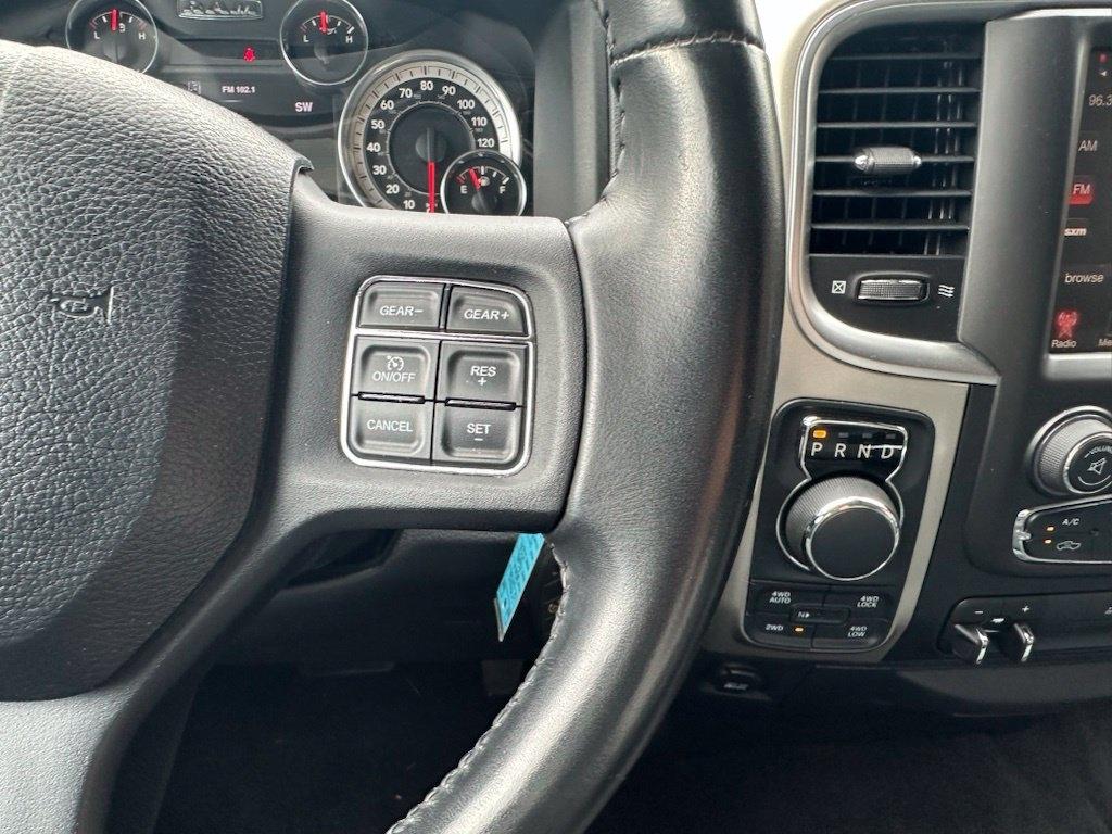RAM 1500 4WD Crew Cab 140.5" Big Horn 2016
