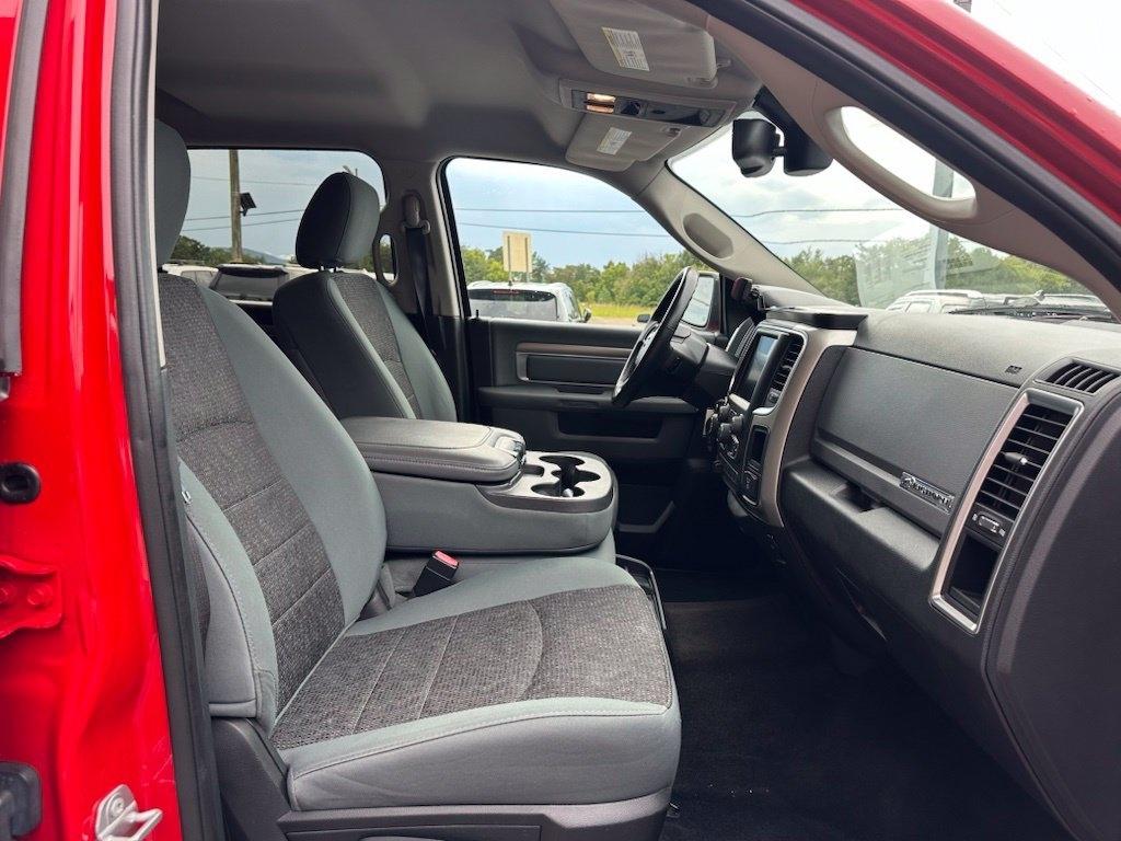 RAM 1500 4WD Crew Cab 140.5" Big Horn 2016