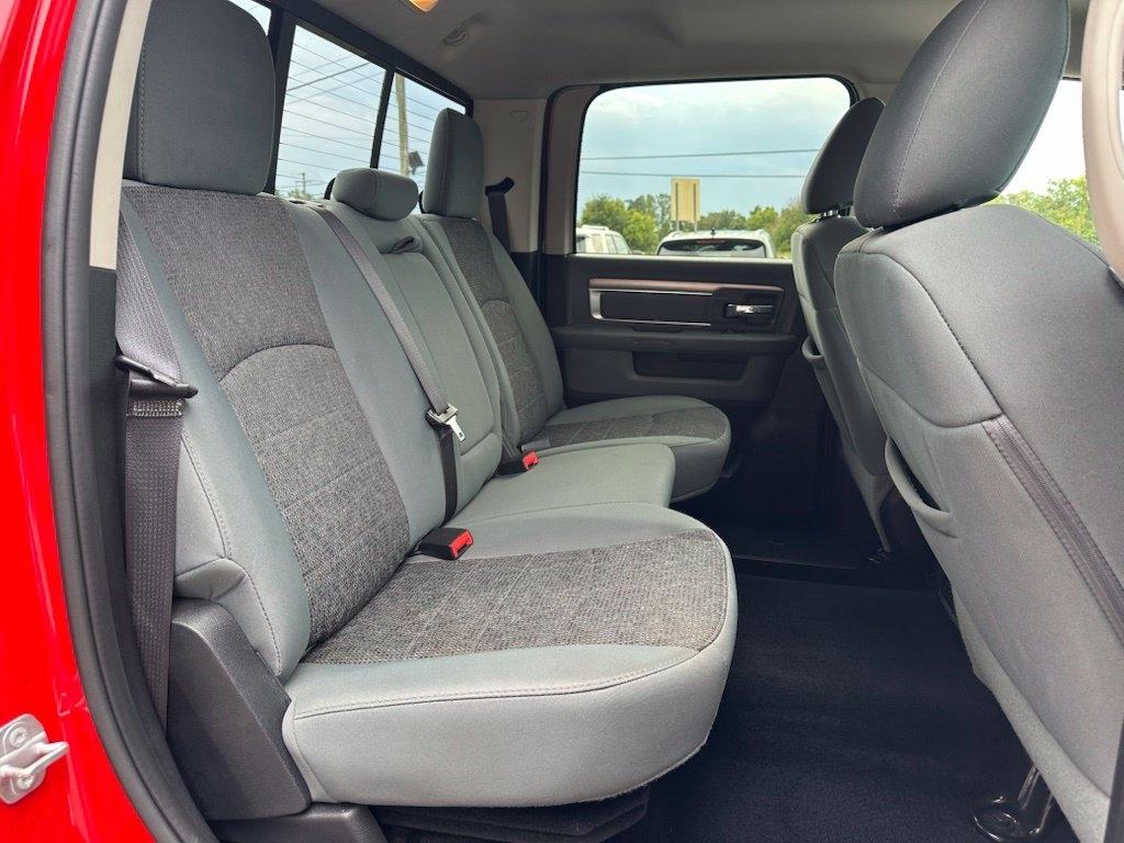RAM 1500 4WD Crew Cab 140.5" Big Horn 2016