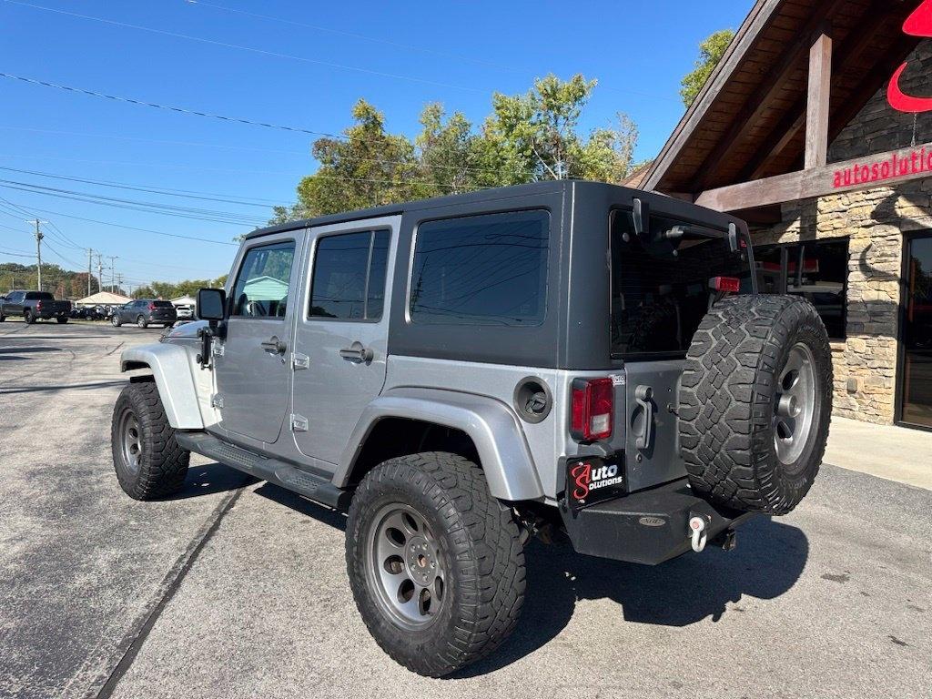 Jeep Wrangler Unlimited 4WD 4dr Sahara 2014