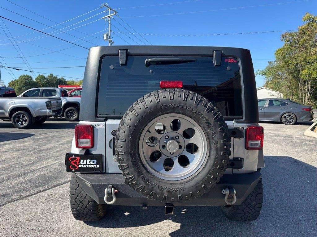Jeep Wrangler Unlimited 4WD 4dr Sahara 2014