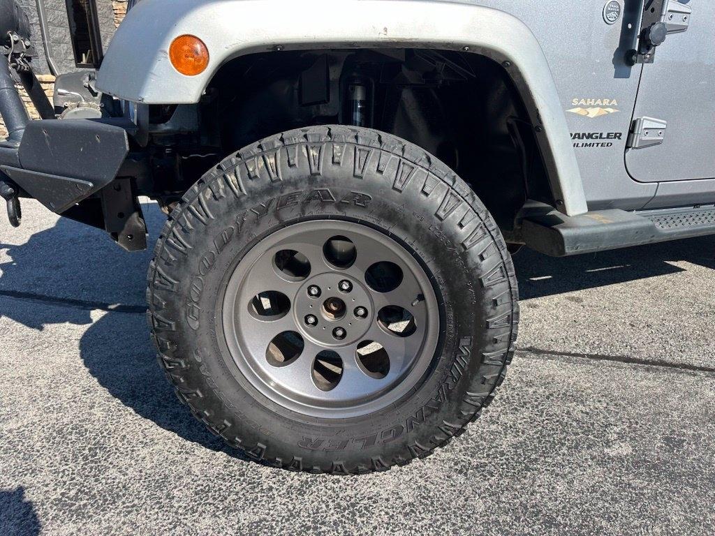 Jeep Wrangler Unlimited 4WD 4dr Sahara 2014