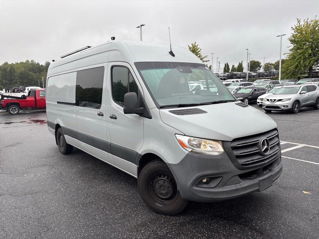 Mercedes-Benz Sprinter Van 2500 High Roof V6 170" RWD 2021