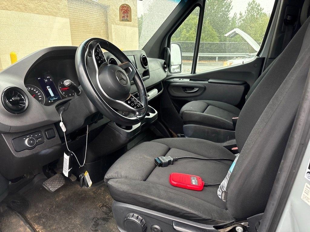 Mercedes-Benz Sprinter Van 2500 High Roof V6 170" RWD 2021