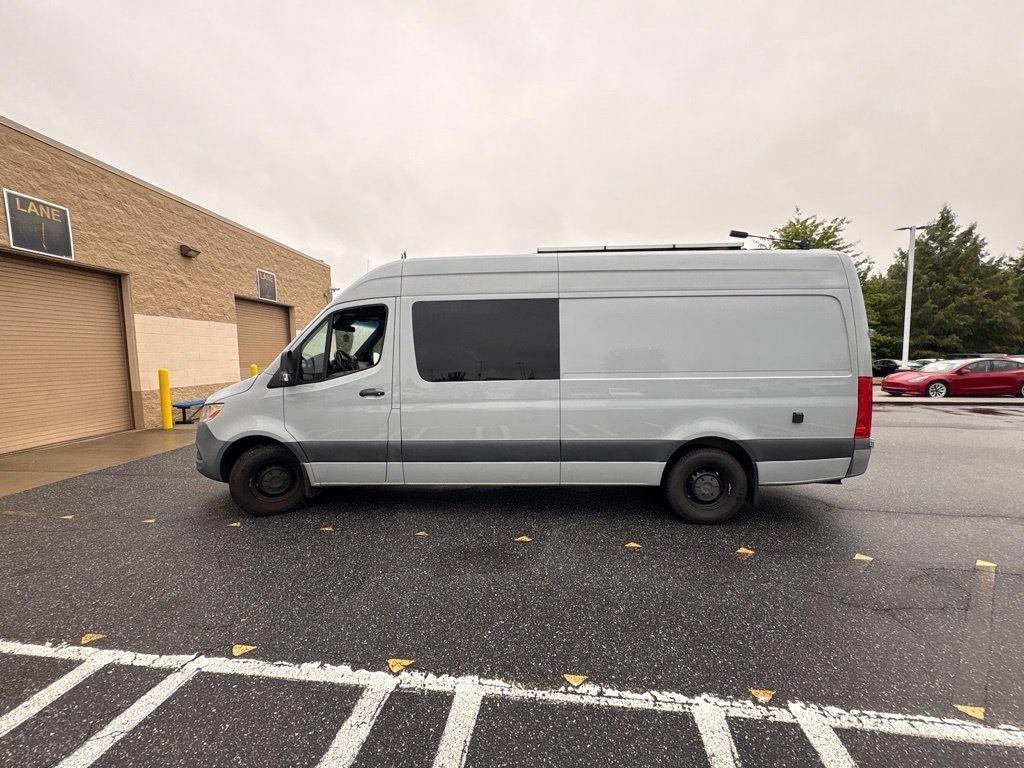 Mercedes-Benz Sprinter Van 2500 High Roof V6 170" RWD 2021