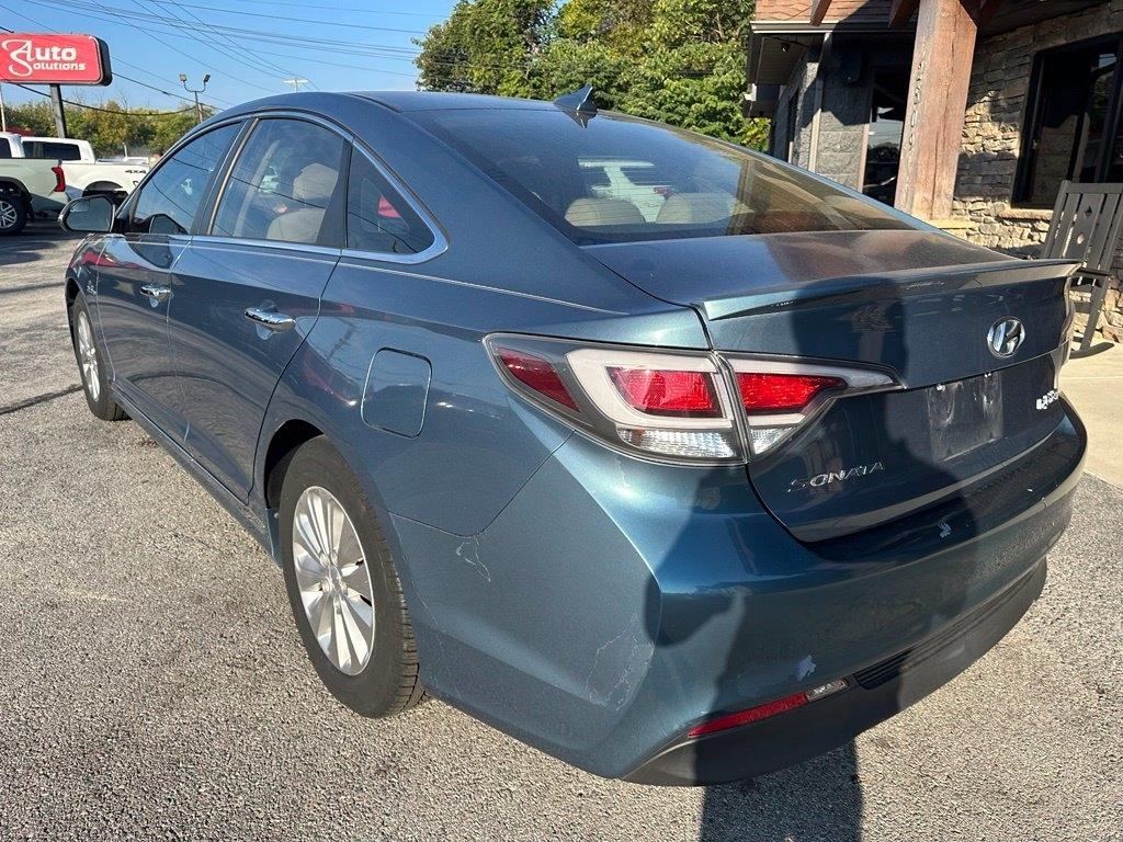 Hyundai Sonata Hybrid 4dr Sdn SE 2016