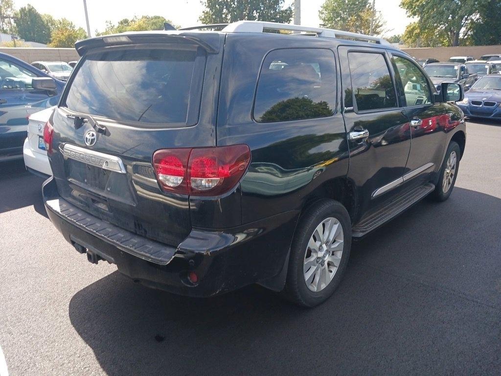 Toyota Sequoia Platinum 4WD (Natl) 2019