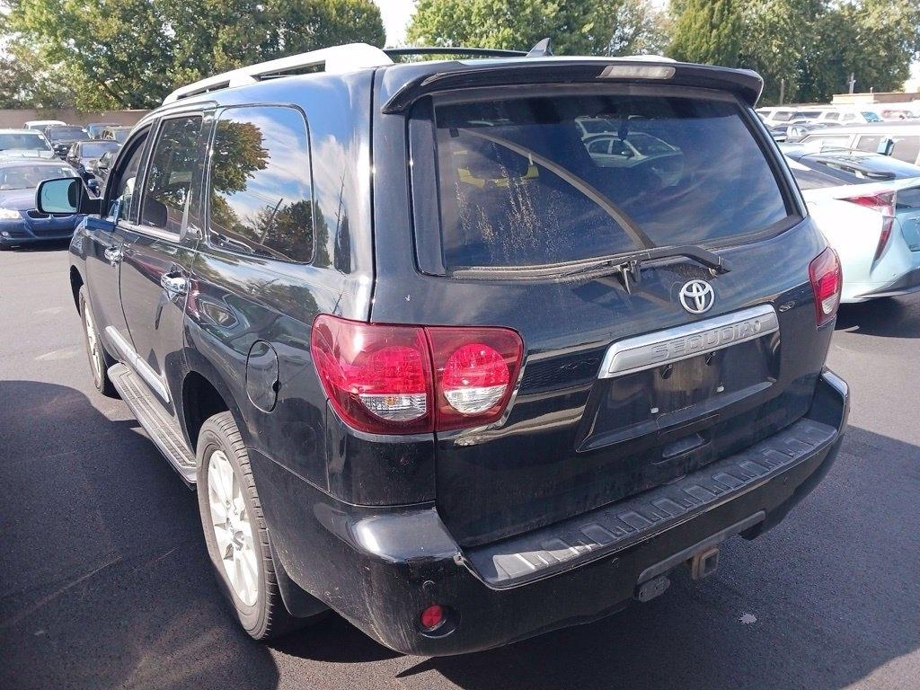 Toyota Sequoia Platinum 4WD (Natl) 2019