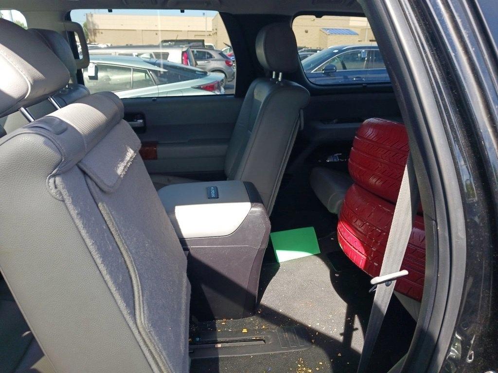 Toyota Sequoia Platinum 4WD (Natl) 2019