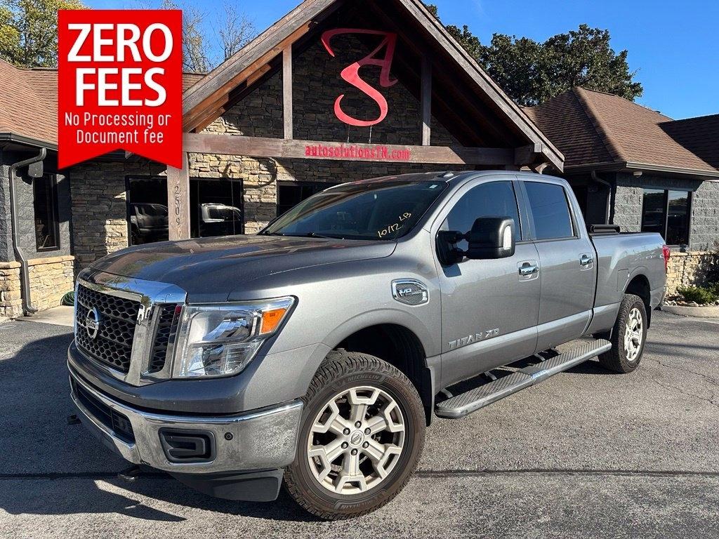 Nissan Titan XD 4x4 Gas Crew Cab SV 2018