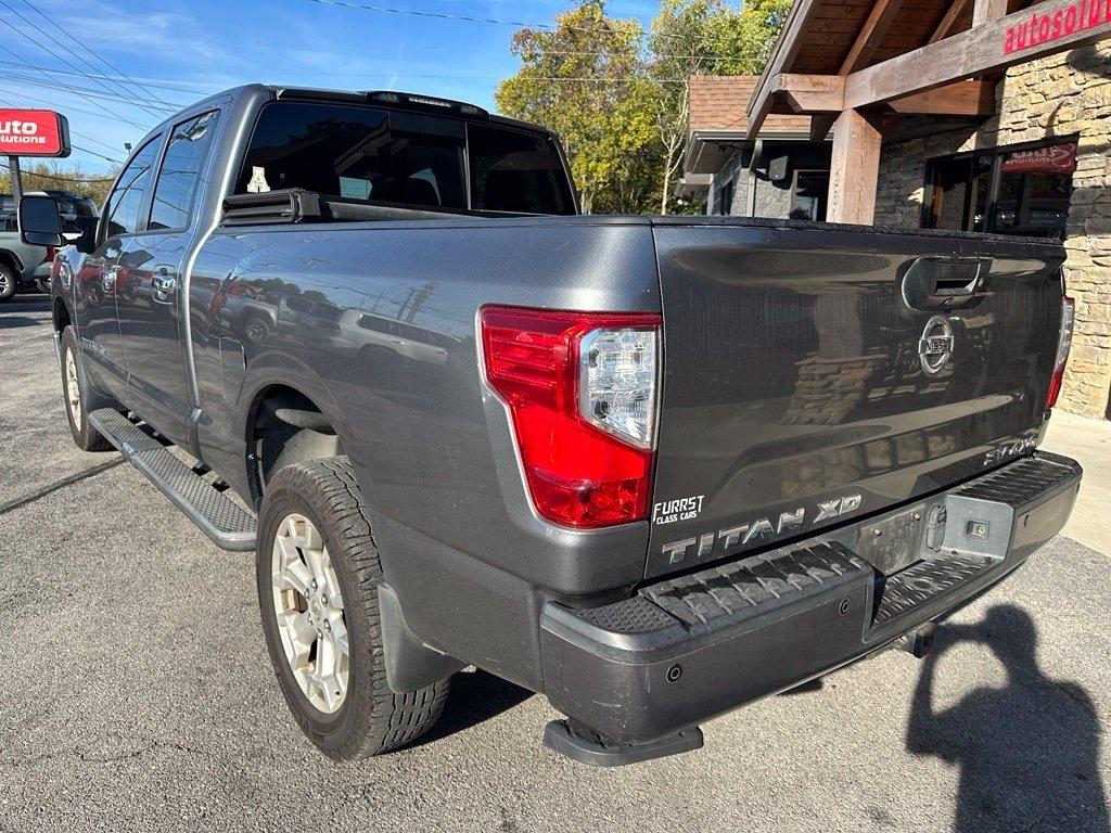 Nissan Titan XD 4x4 Gas Crew Cab SV 2018