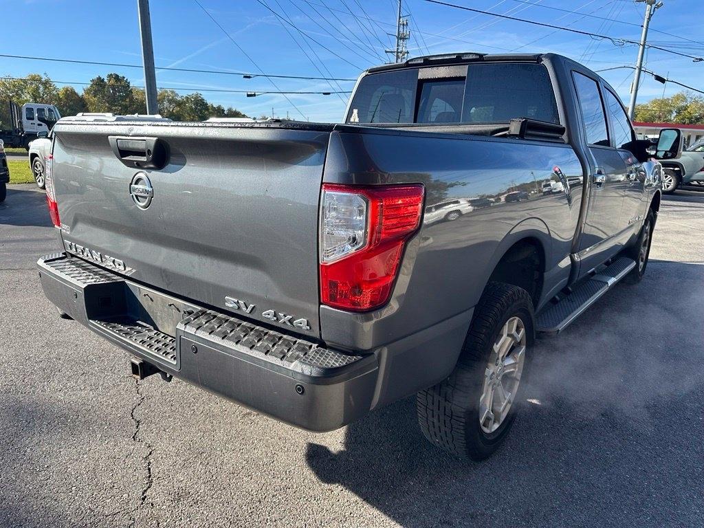 Nissan Titan XD 4x4 Gas Crew Cab SV 2018