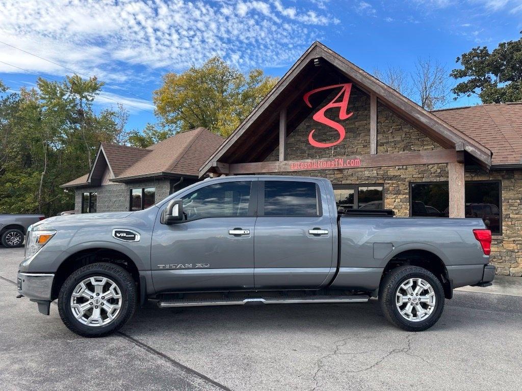 Nissan Titan XD 4x4 Gas Crew Cab SV 2018