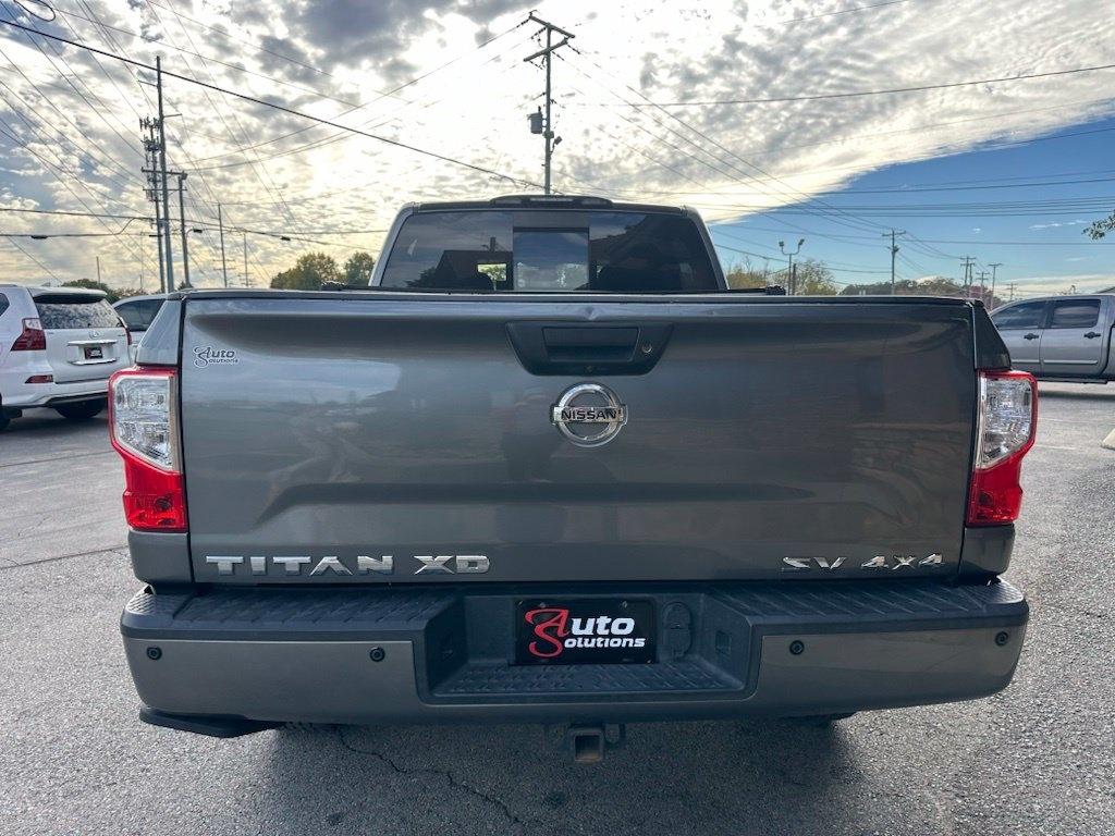 Nissan Titan XD 4x4 Gas Crew Cab SV 2018