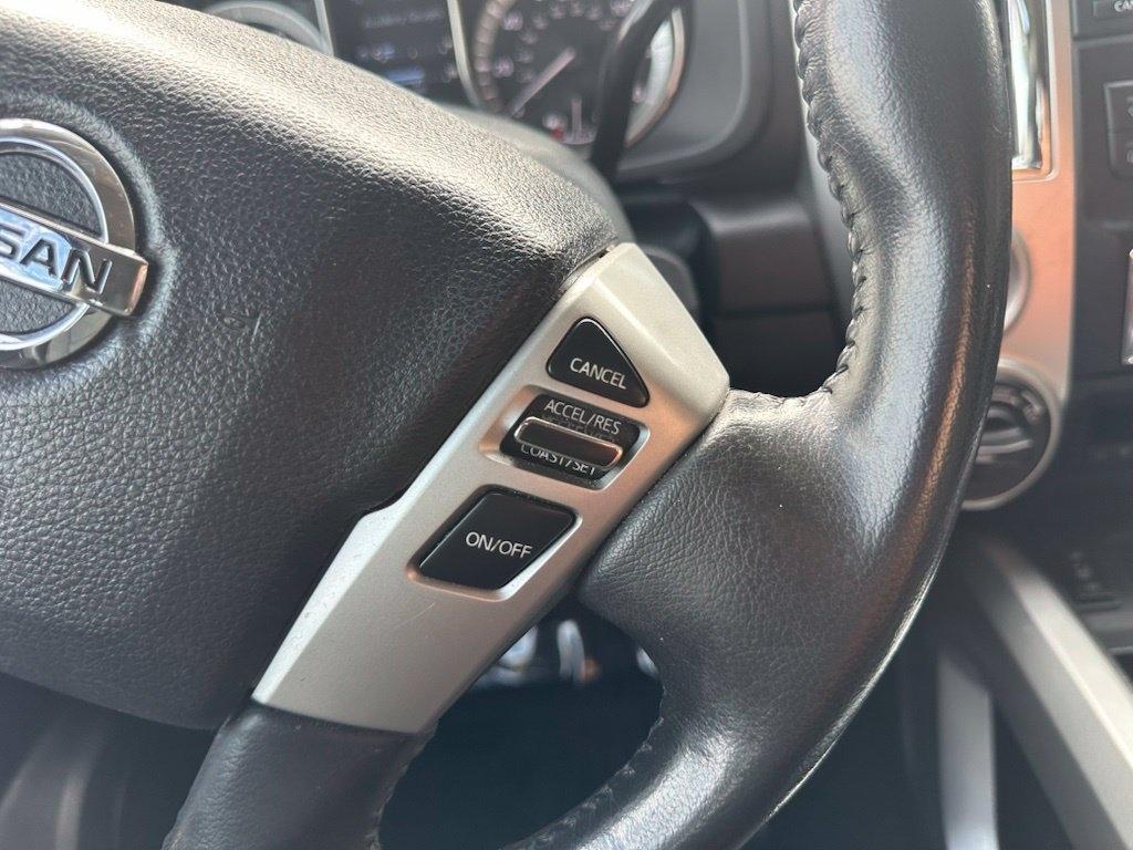 Nissan Titan XD 4x4 Gas Crew Cab SV 2018