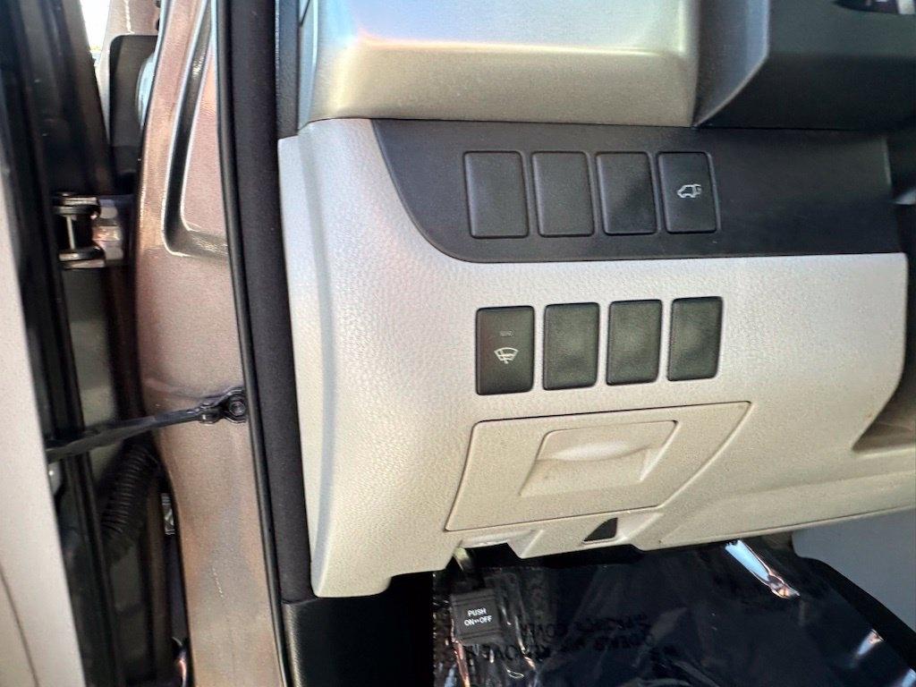 Toyota Highlander FWD 4dr V6 XLE (Natl) 2016