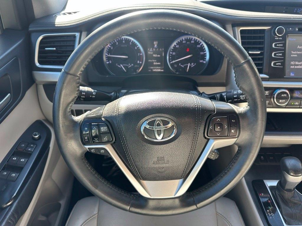 Toyota Highlander FWD 4dr V6 XLE (Natl) 2016