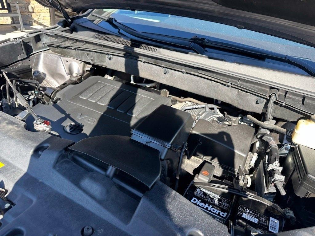 Toyota Highlander FWD 4dr V6 XLE (Natl) 2016