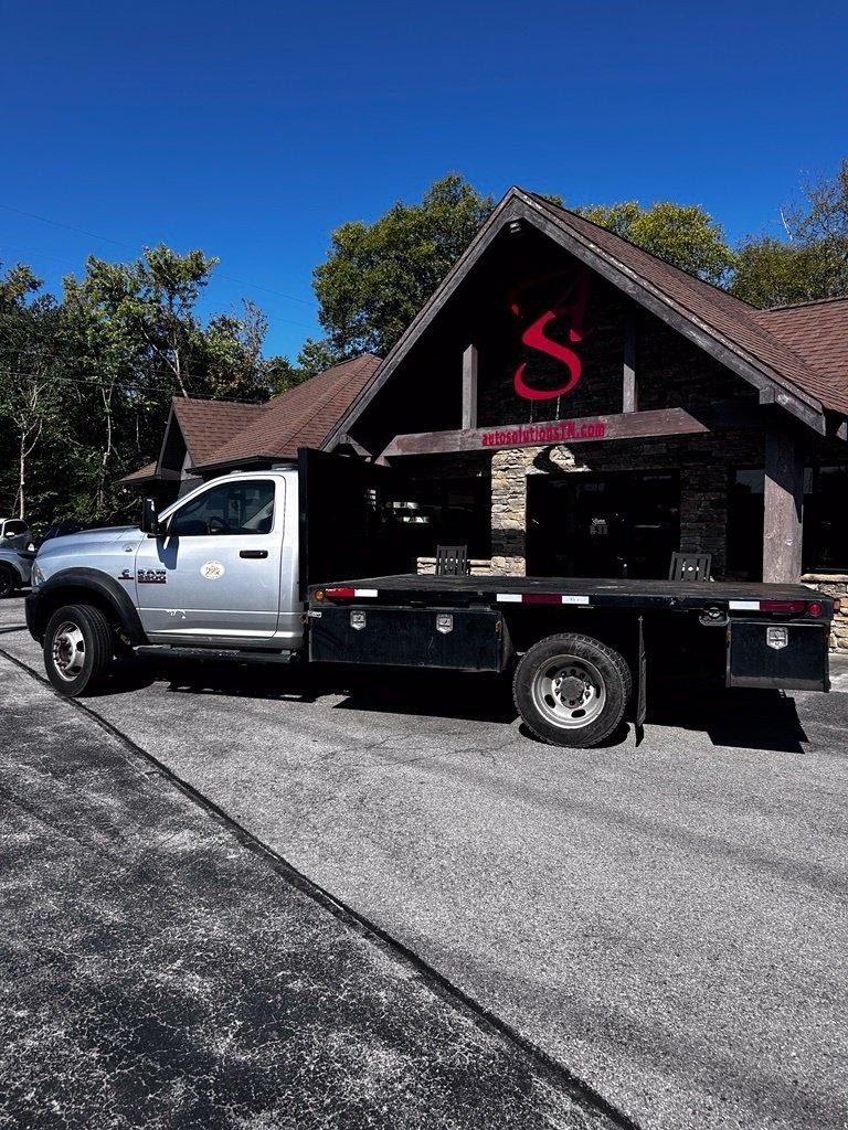 RAM 5500 2WD Reg Cab 168" WB 84" CA Tradesman 2015