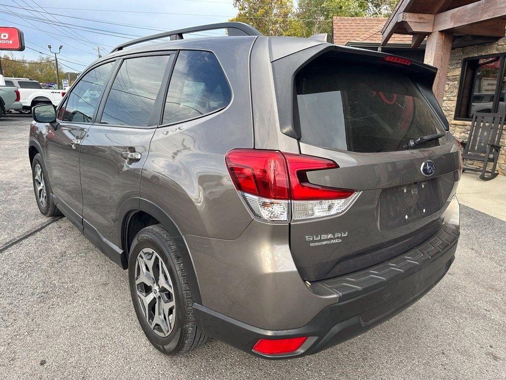 Subaru Forester Premium CVT 2021