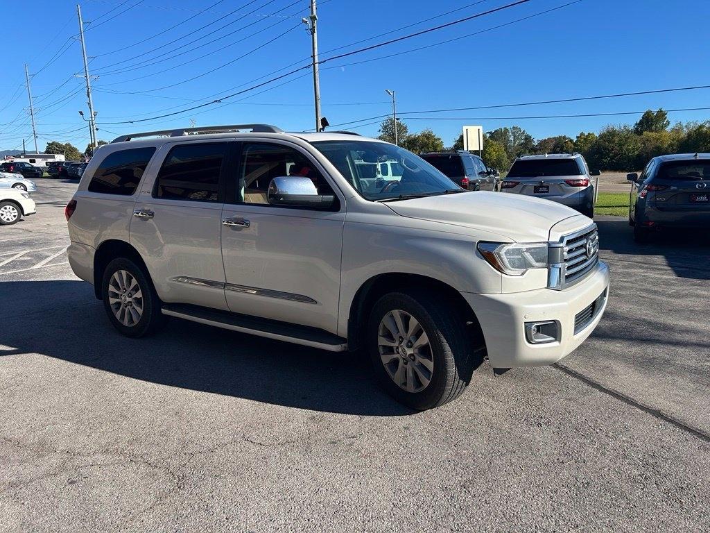 Toyota Sequoia Platinum RWD (Natl) 2018