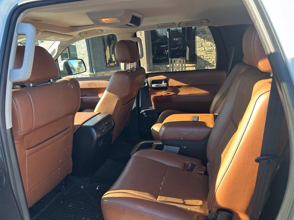 Toyota Sequoia Platinum RWD (Natl) 2018