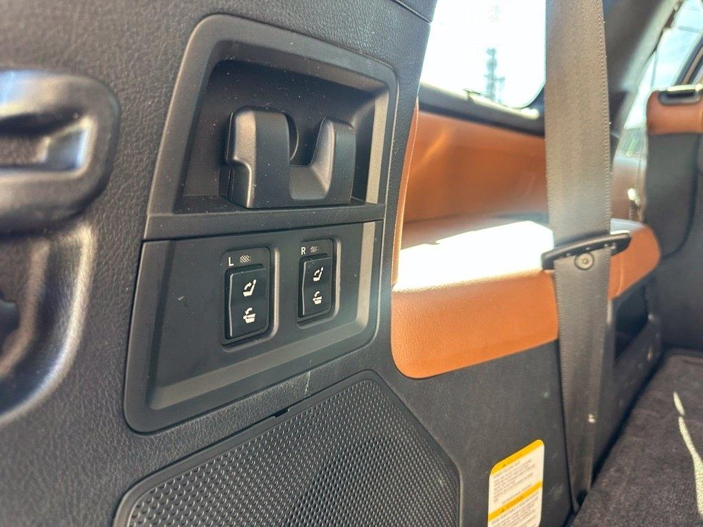 Toyota Sequoia Platinum RWD (Natl) 2018