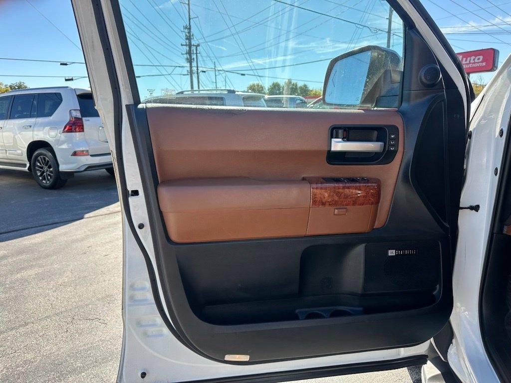 Toyota Sequoia Platinum RWD (Natl) 2018