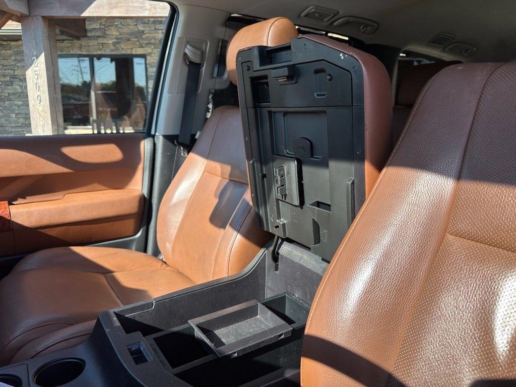 Toyota Sequoia Platinum RWD (Natl) 2018