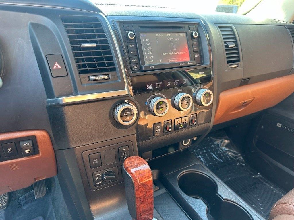 Toyota Sequoia Platinum RWD (Natl) 2018