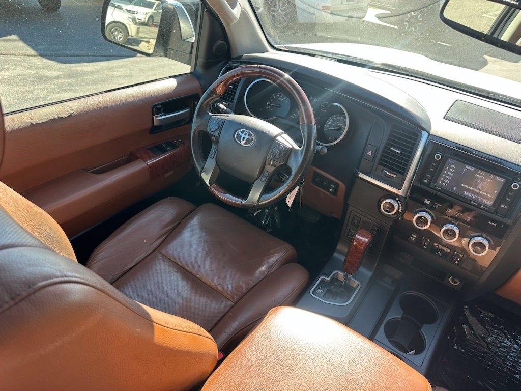 Toyota Sequoia Platinum RWD (Natl) 2018