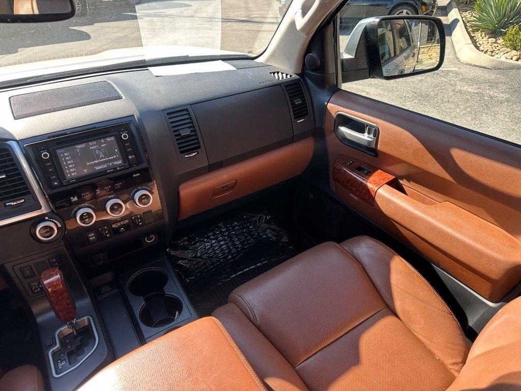 Toyota Sequoia Platinum RWD (Natl) 2018