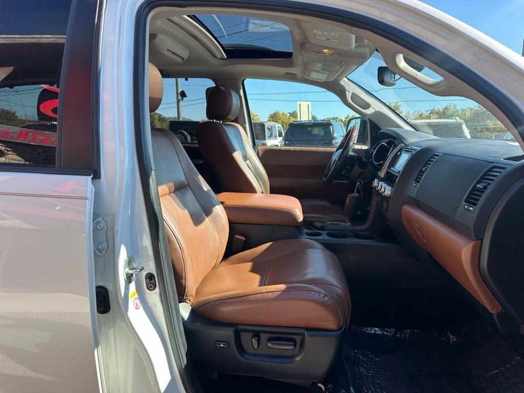 Toyota Sequoia Platinum RWD (Natl) 2018