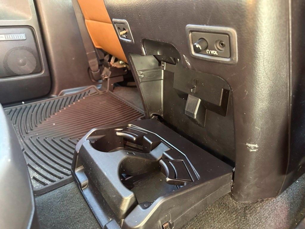Toyota Sequoia Platinum RWD (Natl) 2018