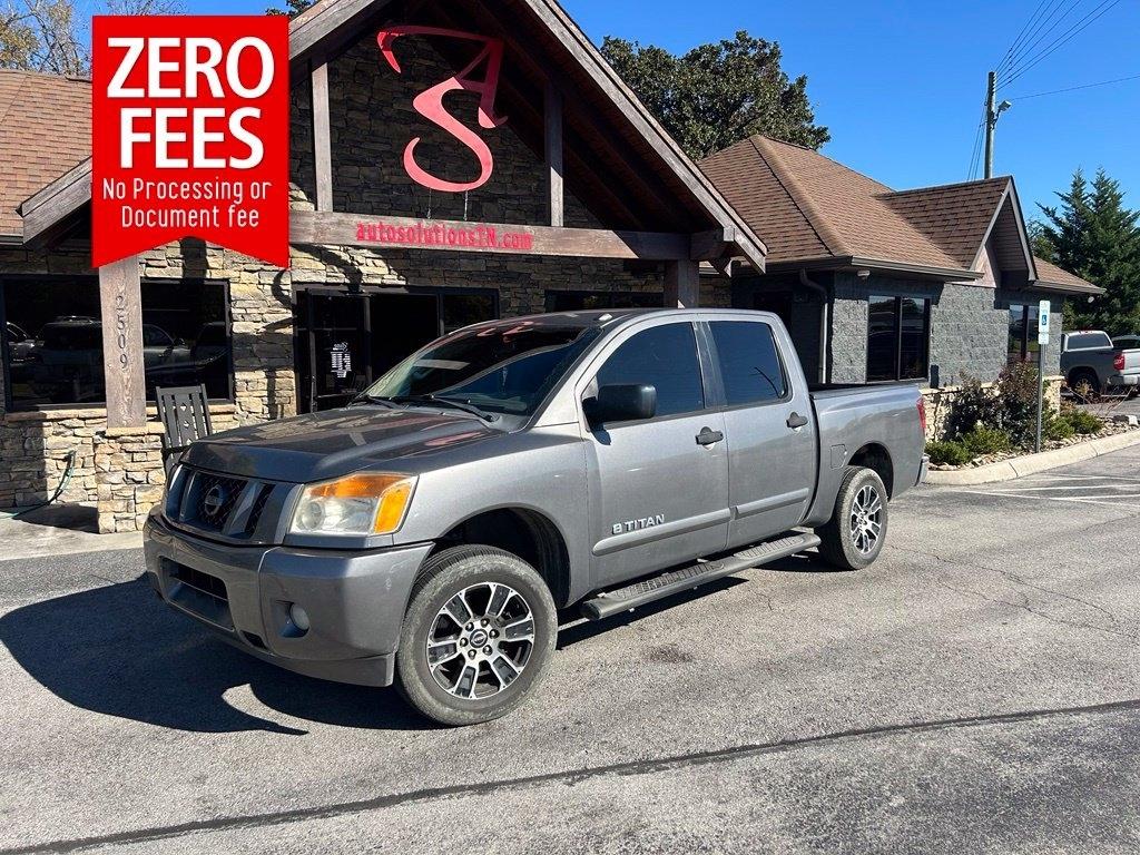 Nissan Titan 2WD Crew Cab SWB SV 2013