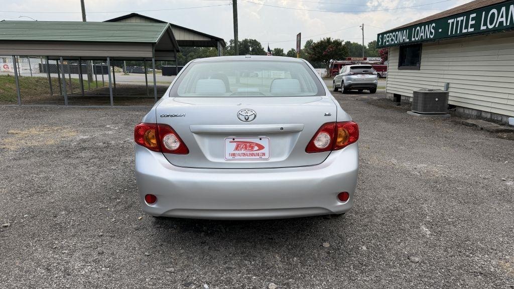 2010 Toyota Corolla LE - Photo 7