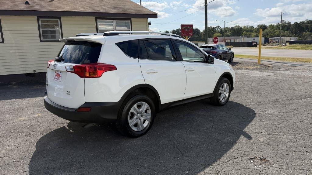 2014 Toyota RAV4 LE - Photo 6