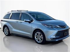 2025 Toyota Sienna 