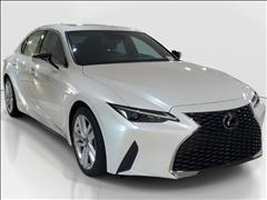 2025 Lexus IS 300 