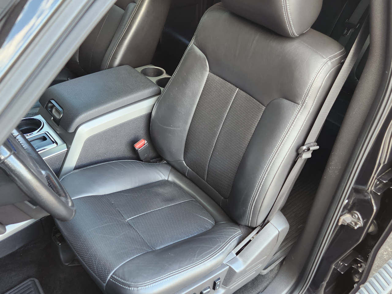 2013 Ford F-150 FX4 photo 3