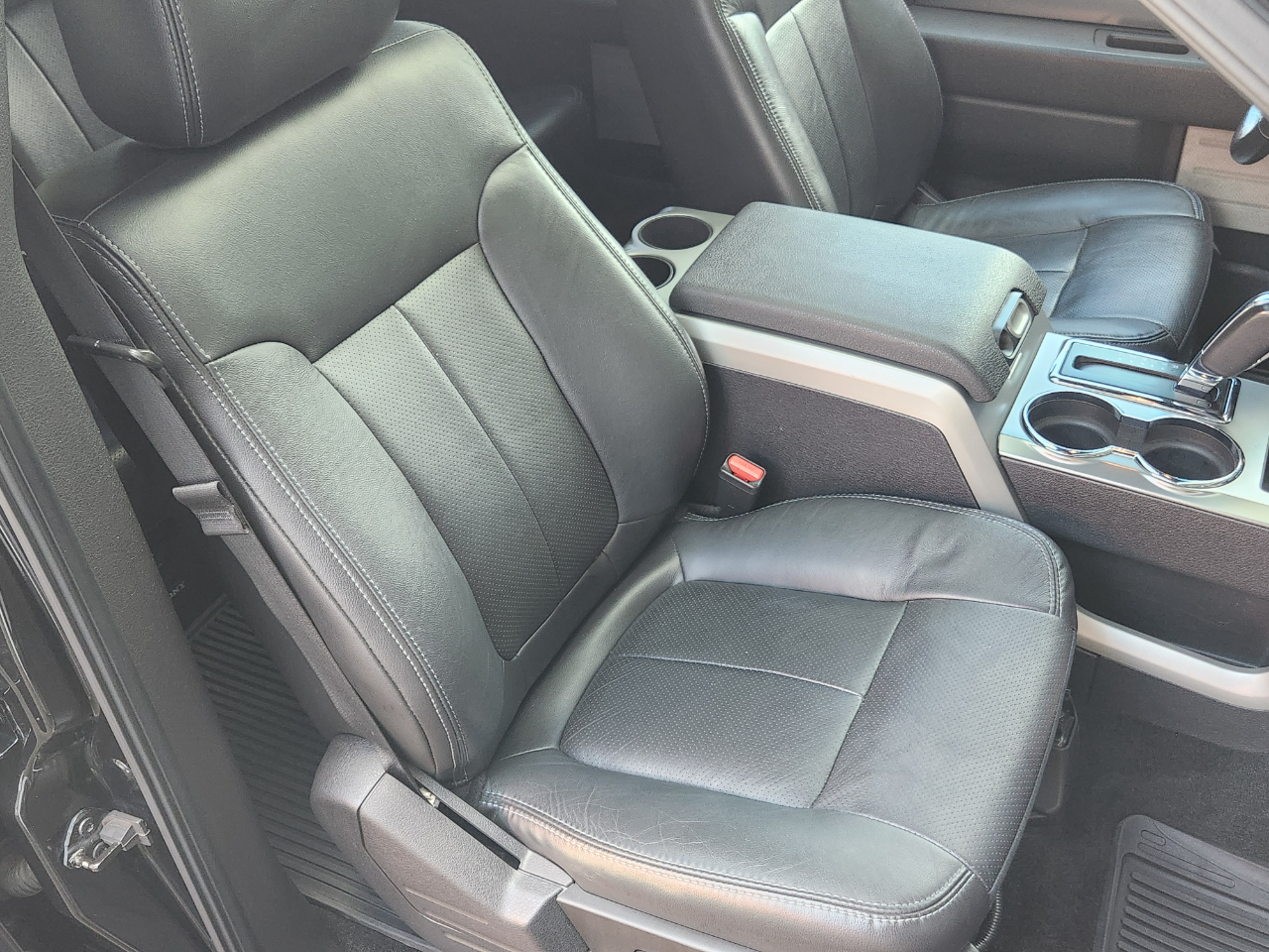 2013 Ford F-150 FX4 photo 4