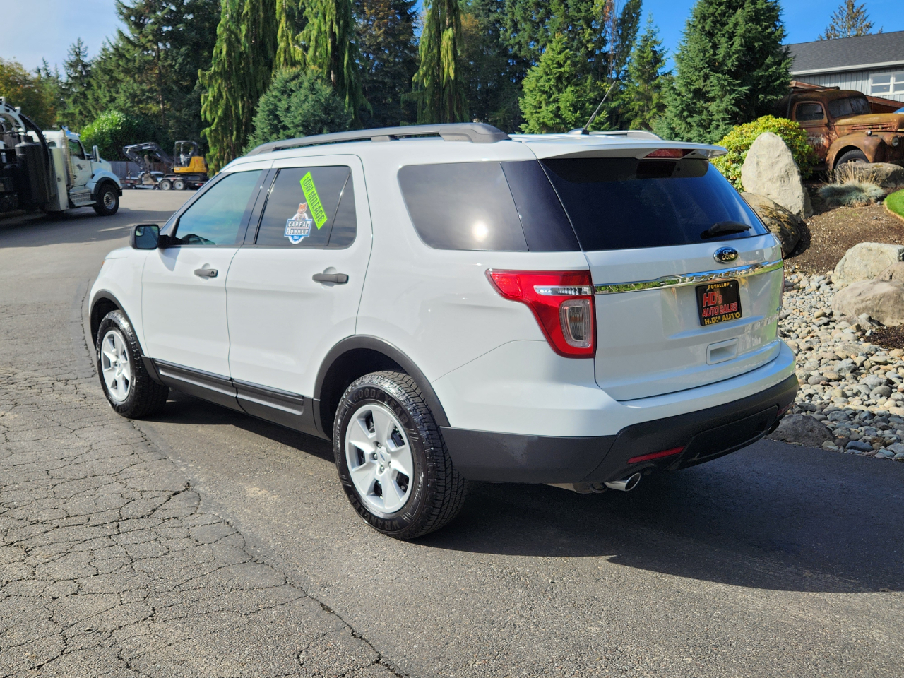 2013 Ford Explorer Base photo 4