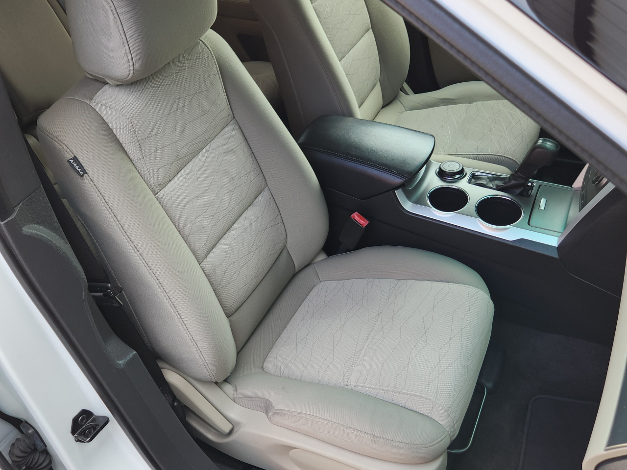 2013 Ford Explorer Base photo 7