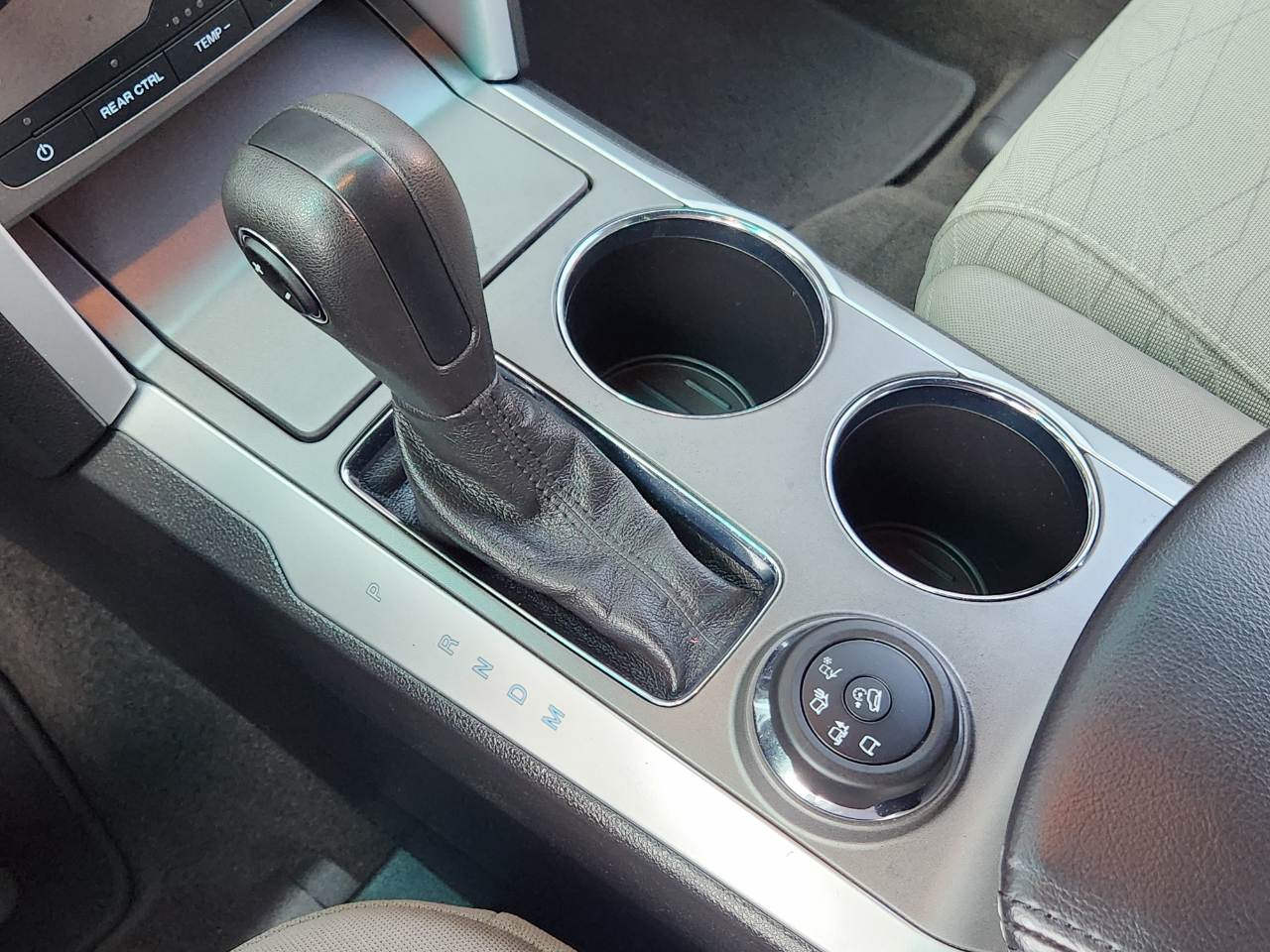 2013 Ford Explorer Base photo 10