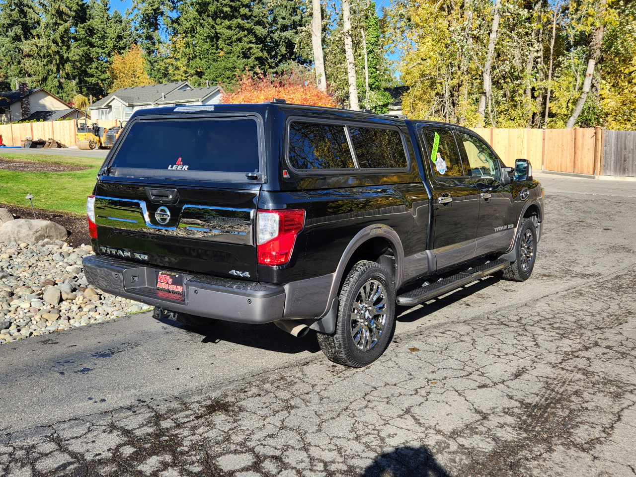 Nissan Titan XD 4WD Crew Cab Platinum Reserve Diesel 2016 Nissan Titan XD 4WD Crew Cab Platinum Reserve Diesel 2016