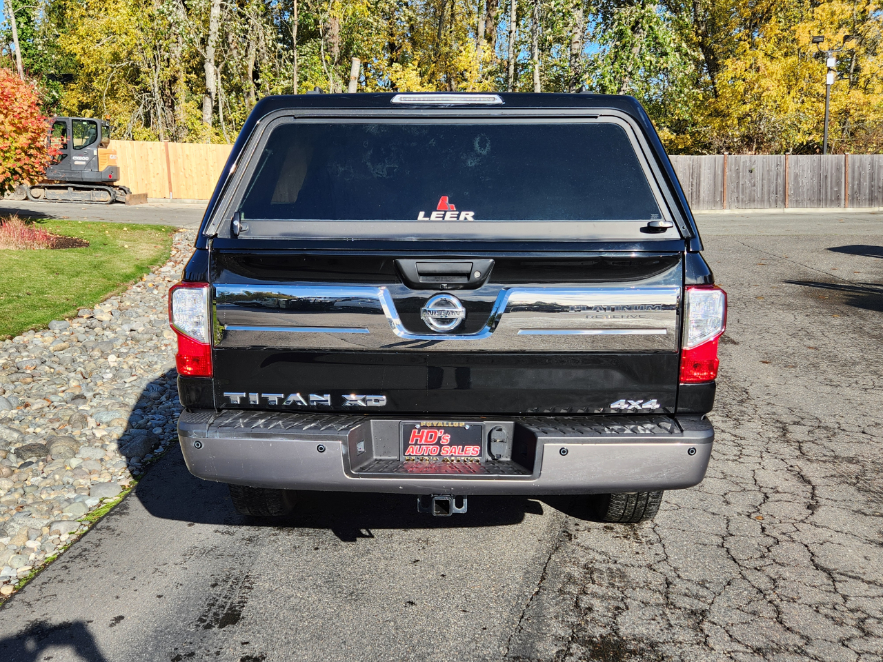 Nissan Titan XD 4WD Crew Cab Platinum Reserve Diesel 2016 Nissan Titan XD 4WD Crew Cab Platinum Reserve Diesel 2016