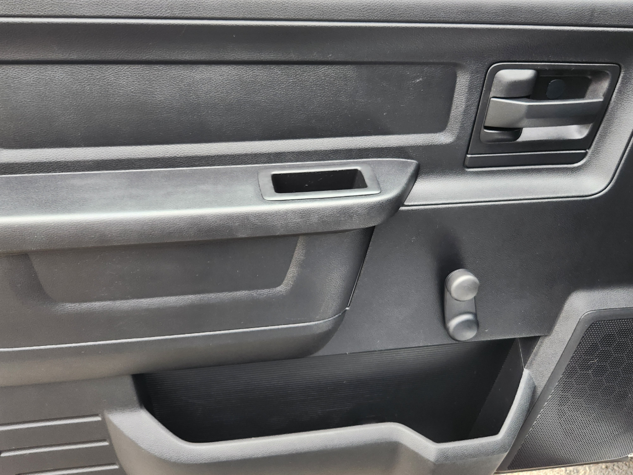 RAM 1500 2WD Reg Cab 120.5" Express 2014 RAM 1500 2WD Reg Cab 120.5" Express 2014