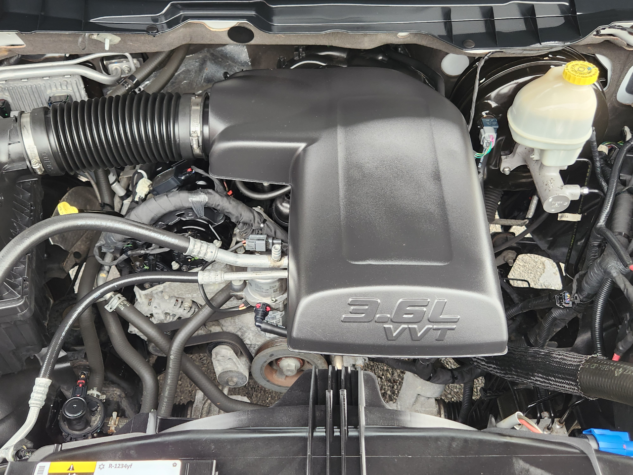 RAM 1500 2WD Reg Cab 120.5" Express 2014 RAM 1500 2WD Reg Cab 120.5" Express 2014